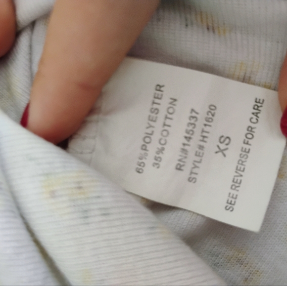 White cropped floral pattern shirt with heart buttons - Picture 5 of 5